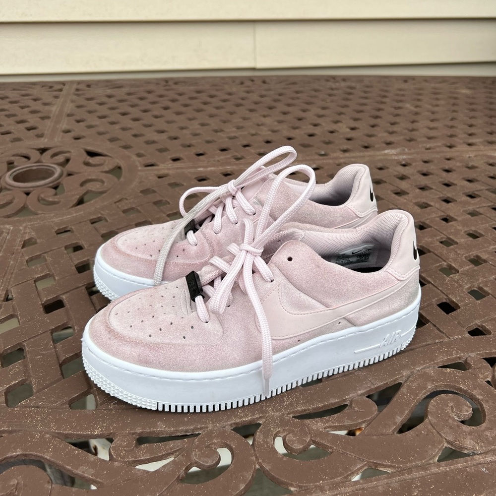Nike Air Force 1